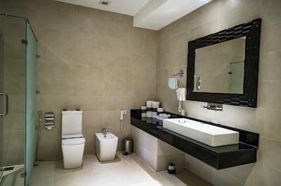 اما سیناتور