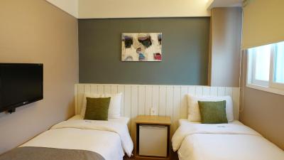 هتل قب اسئوول دنگدامون