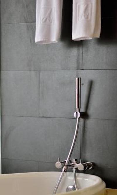 کسمو اماروسا هتل