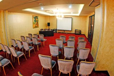 کسمو اماروسا هتل