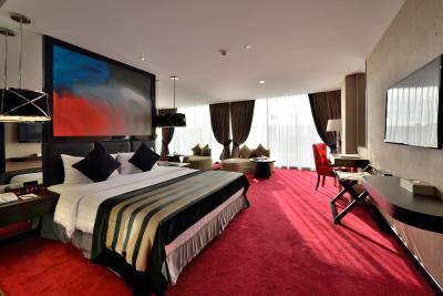 کسمو اماروسا هتل