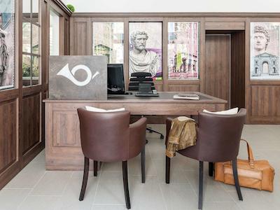 ایبیز استیلز تریر