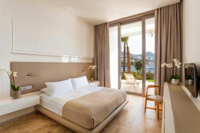 یالیکاواک مارینا بیچ هتل