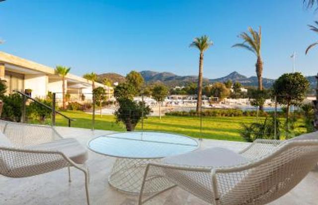 یالیکاواک مارینا بیچ هتل