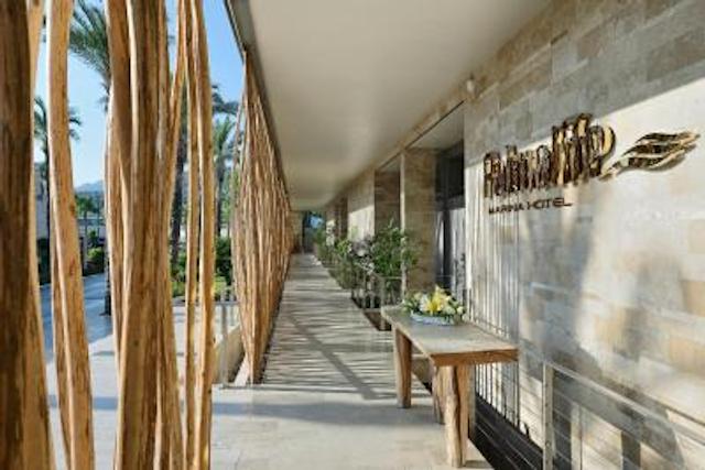 یالیکاواک مارینا بیچ هتل