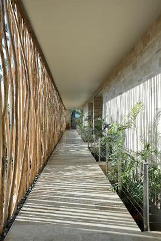 یالیکاواک مارینا بیچ هتل