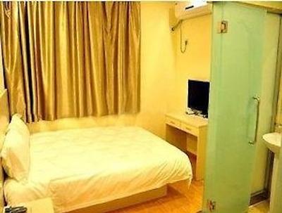 سوپر 8 هتل جینان شان شی ون هوا دنگ لو