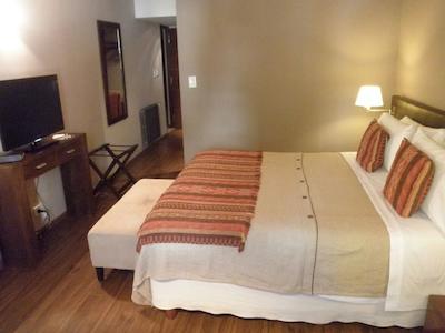 کویلن هتل اند اسپا