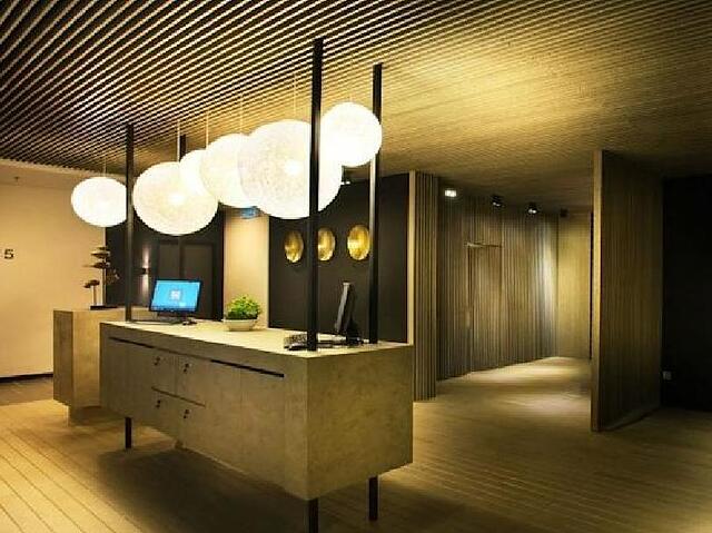 او بوتیک سوئیتس
