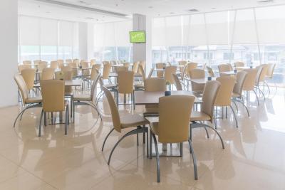 ویز هتل سیکینی