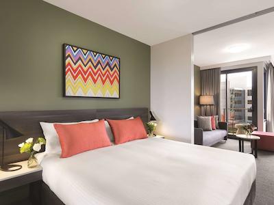 ادینا اپارتمنت هتل اسیدنی آیرپرت