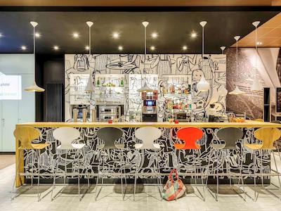 ایبیز برلین هاوپتباهنهف هتل