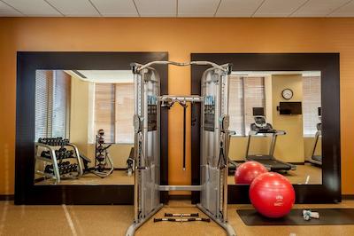 هیلتون گاردن این اسیتل دونتون