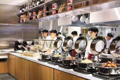 هتل گراسری شینجوکو