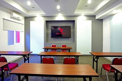 رد پلانت ماکاسار