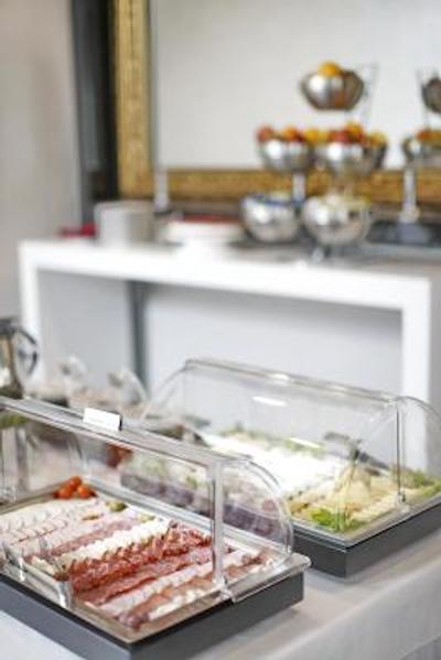 نوا سیتی سیناتور کالکشن هتلز