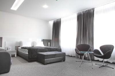 نوا سیتی سیناتور کالکشن هتلز