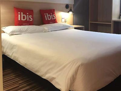 ایبیز جینان کوانچنگ رد