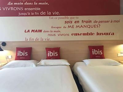 ایبیز جینان کوانچنگ رد