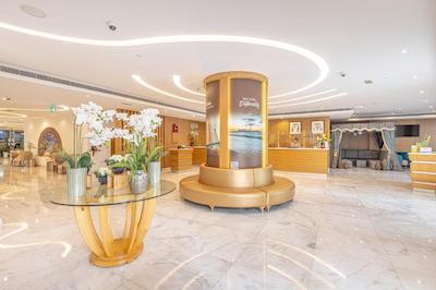 امواج سوئیتس جمیرا بیچ رزیدنس (رودا)