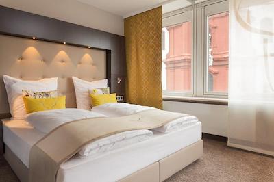 تپ سیتیلین هتل پلاتزهیرسه فولدا