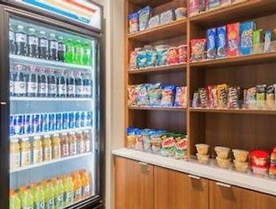 میکرتل این اند سویتز بای ویندهام آلتونا