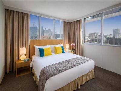 پارک اونیو سوئیتس کلمنسو