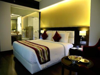 رجنتا آلمیدا زیراکپور