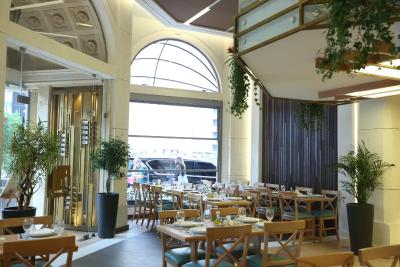 تولیپ بوتیک هتل