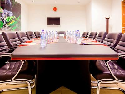 ایبیز استیلز اکسرا آیرپرت