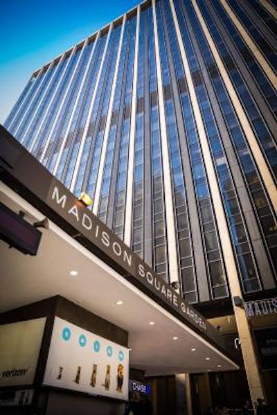 اون هتل نو یرک-تیمز اسکوار اسود