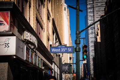 اون هتل نو یرک-تیمز اسکوار اسود