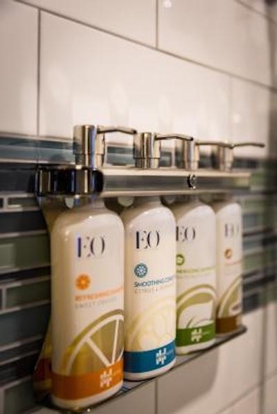 اون هتل نو یرک-تیمز اسکوار اسود