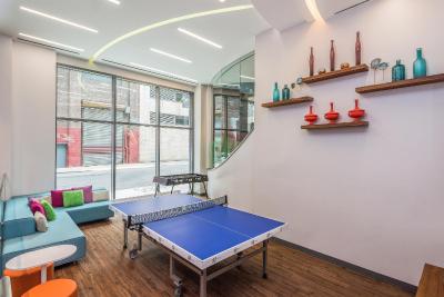 اون هتل نو یرک-تیمز اسکوار اسود