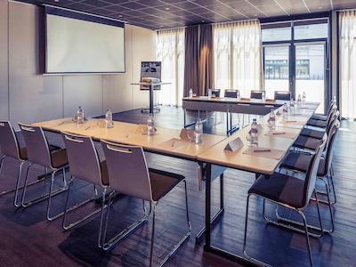 هتل مرکور چربورگ سنتر پرت