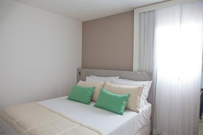 هتل اینترسیتی لد گواز کلاراز