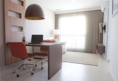 هتل اینترسیتی لد گواز کلاراز