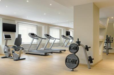 کرون پلازا وفا-کنگرز هتل