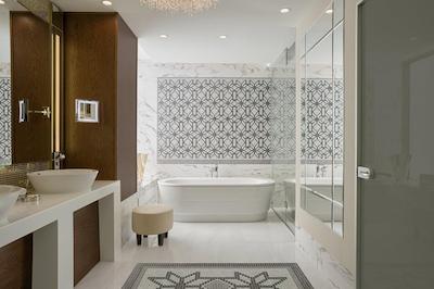 کرون پلازا وفا-کنگرز هتل