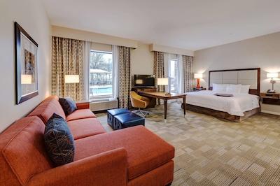 هامپتون این اند سویتز دالاز/پلانو-ایست