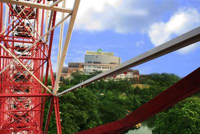 دیسوری اند کنونشن انکل هتل