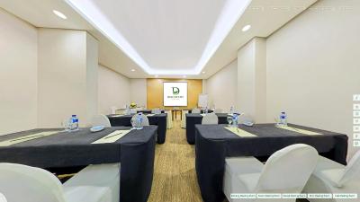 دیسوری اند کنونشن انکل هتل