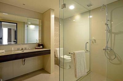 دیسوری اند کنونشن انکل هتل