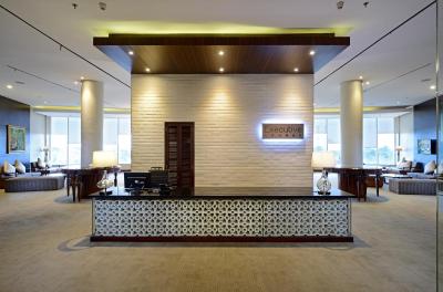 دیسوری اند کنونشن انکل هتل