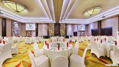 دیسوری اند کنونشن انکل هتل