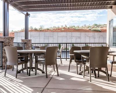 اسلیپ این اند سویتز پاج