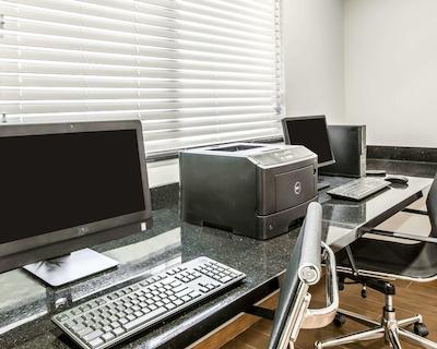 اسلیپ این اند سویتز پاج