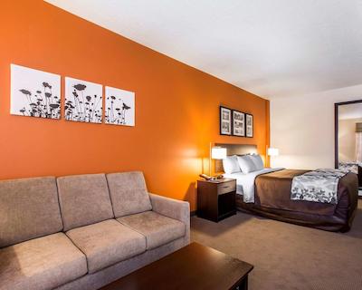 اسلیپ این اند سویتز پاج