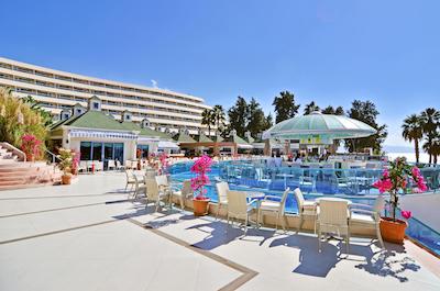 د گرند بلو اسکای اینترنیشنال