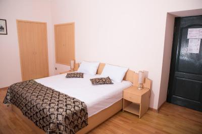 سیتی والز هتل